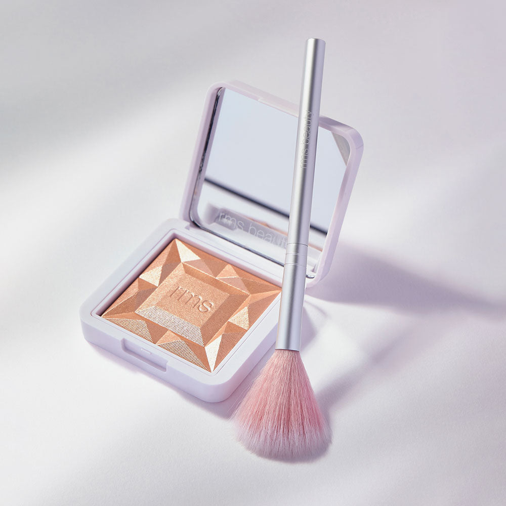 RMS Beauty Skin2Skin Classic Fan Brush