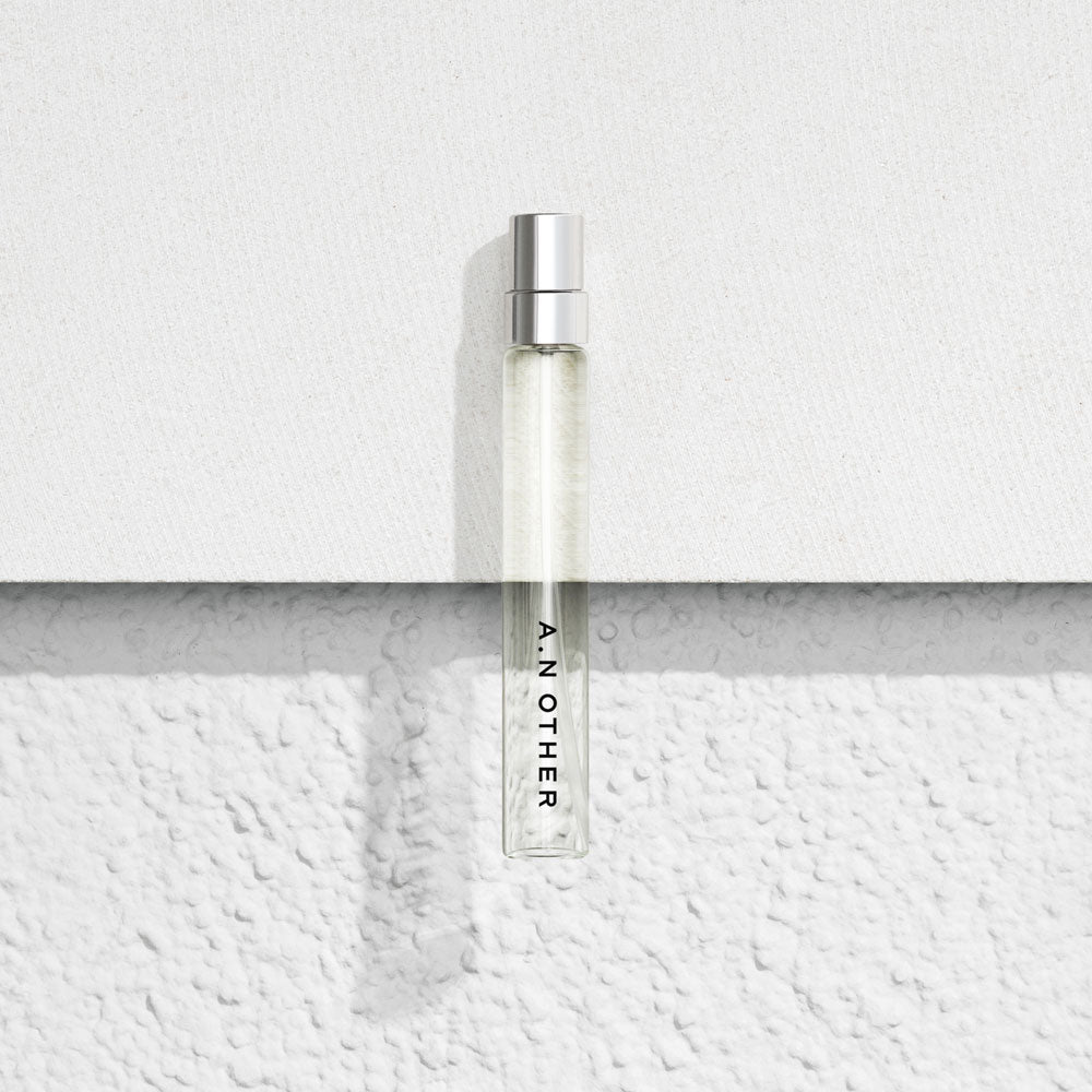 A. N. OTHER Ginger Tonic FR/18 – Eau de Parfum – Travel Size von Carlos Viñals in der Duftnote Fruchtig