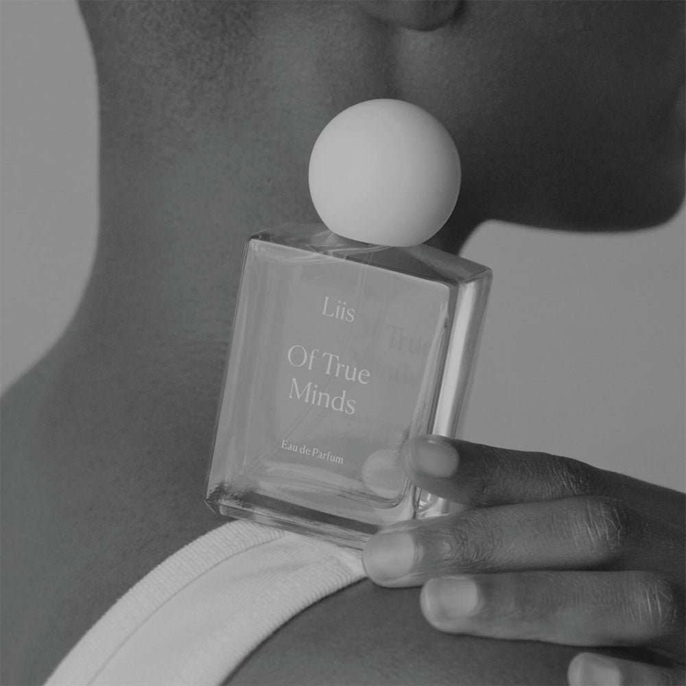 Liis Of True Minds – Eau de Parfum – 50ml von Jérôme Epinette, Alissa Sullivan, Leslie Hendin in der Duftnote Pudrig, Holzig, Aromatisch