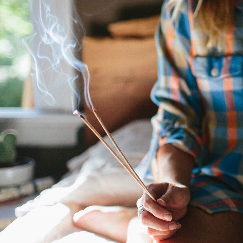 Juniper Ridge Sweetgrass – Campfire Incense